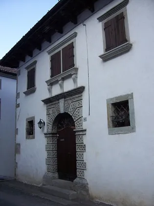 The presbytery at Muina